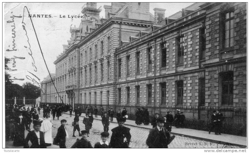 CPA 44 NANTES LE LYCEE 1905 - Nantes