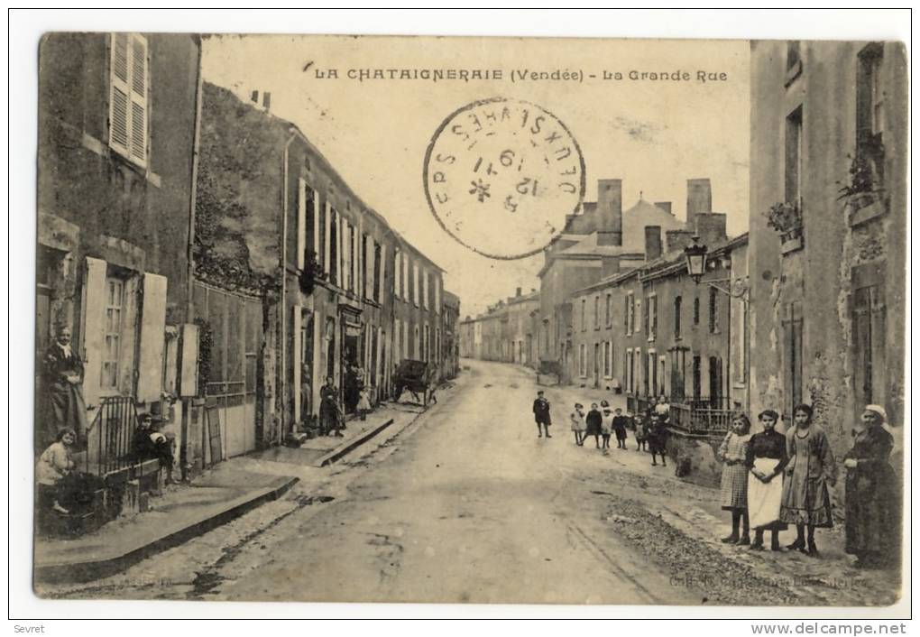 LA CHATAIGNERAIE. - La Grande Rue.Carte Rare - La Chataigneraie