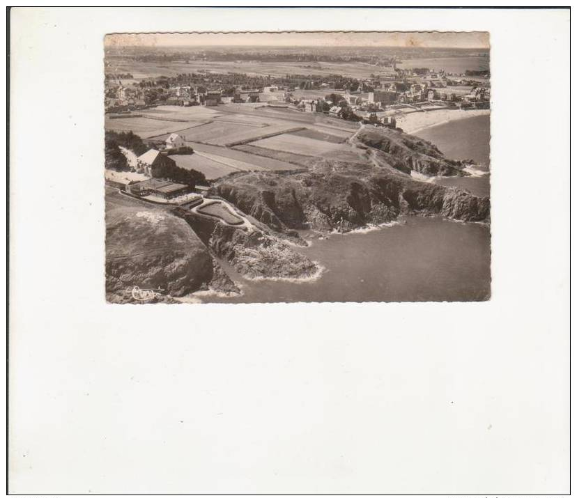 D2 - 35 - ROTHENEUF - VUE AERIENNE DE L'HOTEL RESTAURANT - LES ROCHERS SCUPTES - 1955 - Rotheneuf