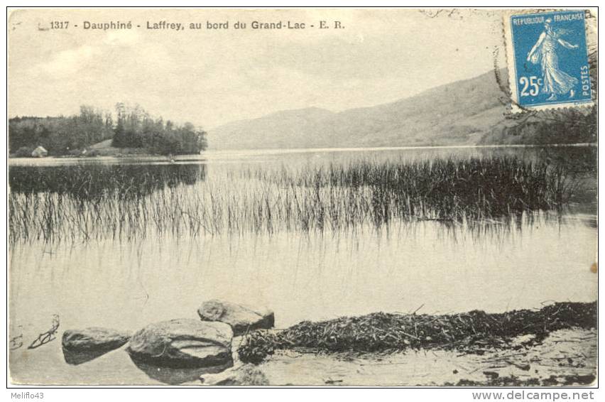 38/CPA - Laffrey, Au Bord Du Grand Lac - Laffrey