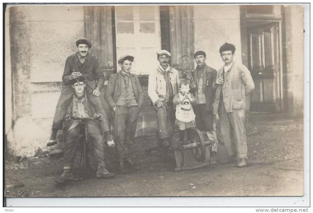 Groupe De Personnes - CARTE PHOTO - Hommes