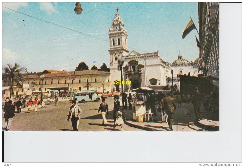 Quito Plaza De Santo Domingo - Equateur