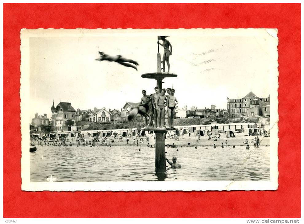 * SAINT PAIR SUR MER-Vue De La Plage(Enfants Plongeant)-Carte Photo Voyagée - Saint Pair Sur Mer