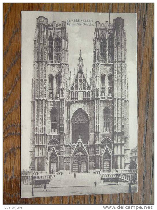 Eglise Sainte Gudule / Bruxelles Anno 19?? ( Voir/zie Foto Voor Details ) !! - Eglises Et Couvents