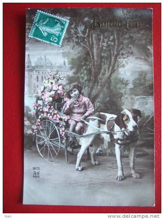 TRANSPORT - VOITURE A CHIEN - PETITE FILLE DANS UNE CHARETTE REMPLIE DE FLEURS - BELLE CARTE - - Altri & Non Classificati