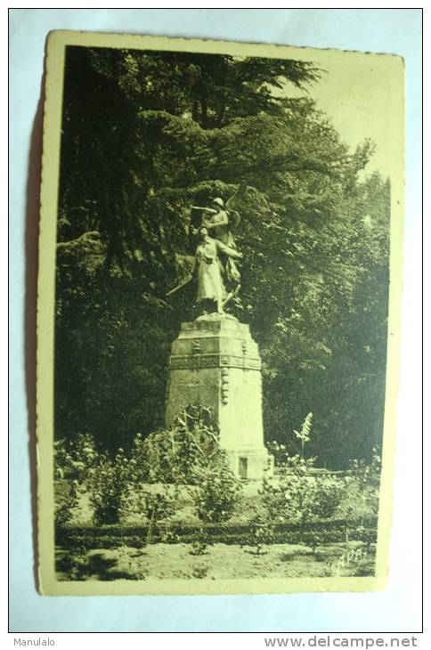 D 82 - Castelsarrasin - Monument S Aux Morts De La Grande Guerre 1914-1918 - Castelsarrasin