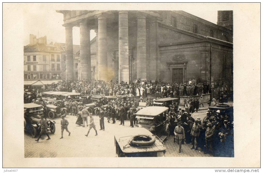 SAINT GERMAIN EN LAYE (78) Carte Photo Place De L'eglise Automobiles Militaires Belle Animation - St. Germain En Laye (Kasteel)