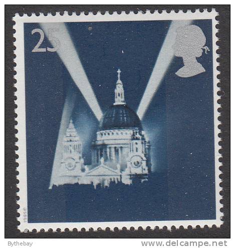 Great Britain Scott #1614 MNH 25p Searchlights Forming V Over St  Paul's Cathedral - Neufs