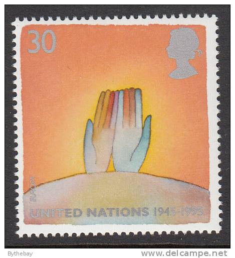 Great Britain Scott #1615 MNH 30p Hands Above Earth, UN 1945-1995 - Neufs