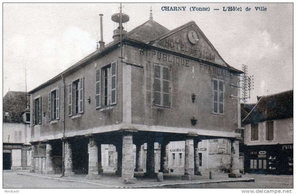 CHARNY - L'hôtel De Ville - Charny