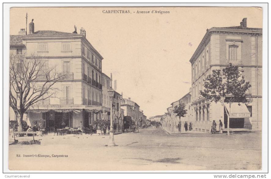 CPA - CARPENTRAS (Vaucluse) - Avenue D'Avignon - Carpentras