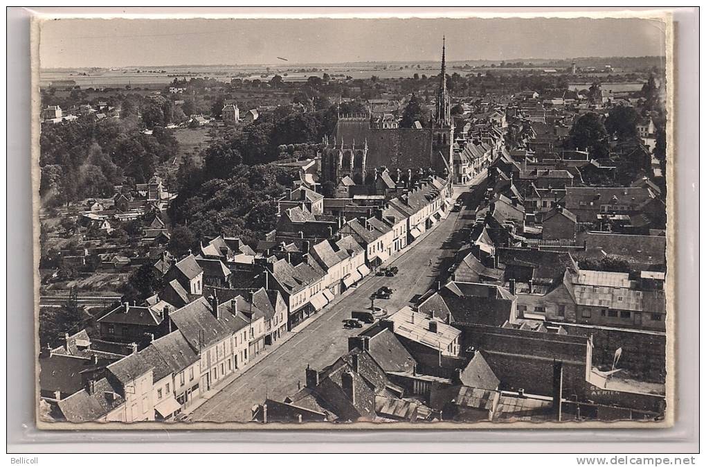 4  -  CONCHES  (Eure)  Place Carnot, Rue Ste-Foy, L'Eglise - Conches-en-Ouche