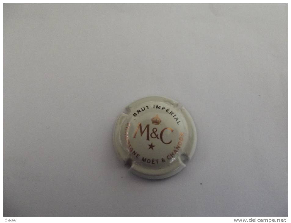 Capsule De Champagne Moet Et Chandon Brut Imperial - Moet Et Chandon