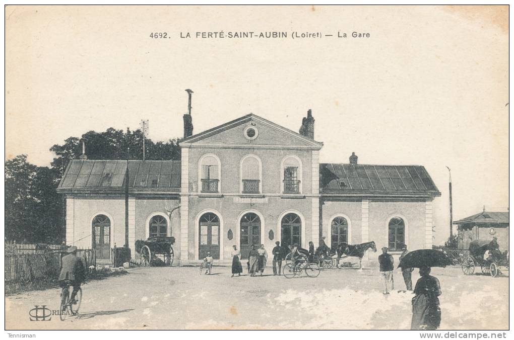 LA FERTE SAINT AUBIN La Gare - La Ferte Saint Aubin