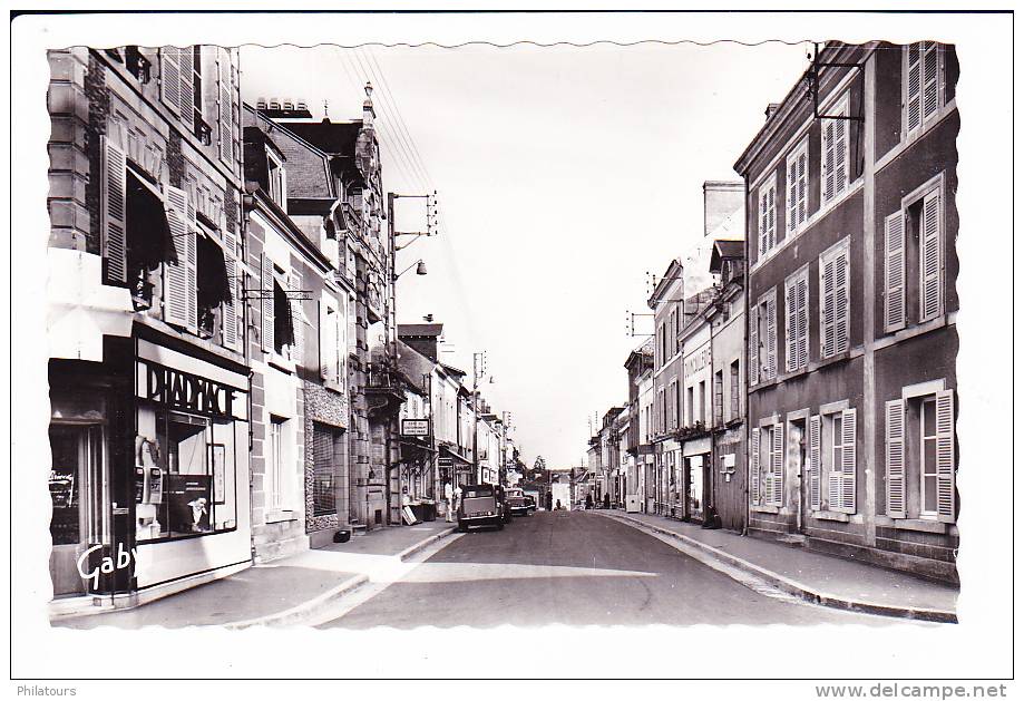 LE MELE-SUR-SARTHE  --   Grande Rue - Le Mêle-sur-Sarthe