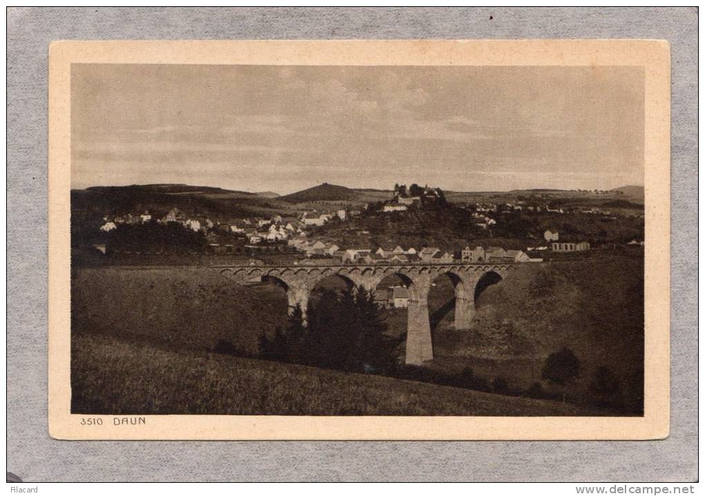 35776    Germania,    (Eifel) Daun  Mit  Viadukt,  NV - Daun