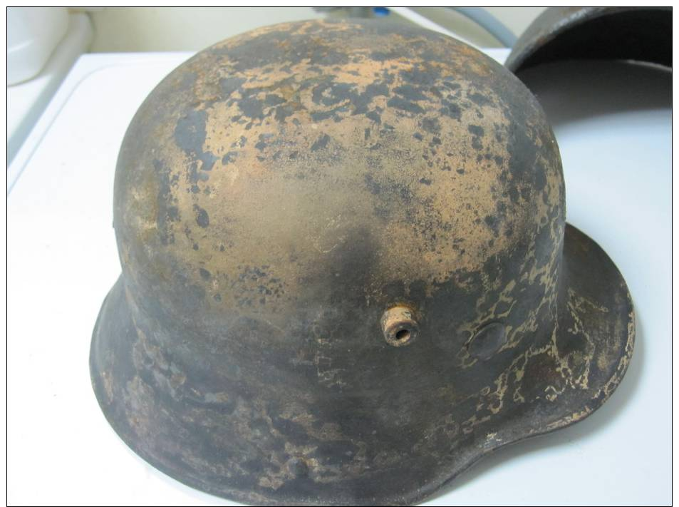 casque allemand  + plaque de protection  stahlhelm stirpanzer stirnplatte