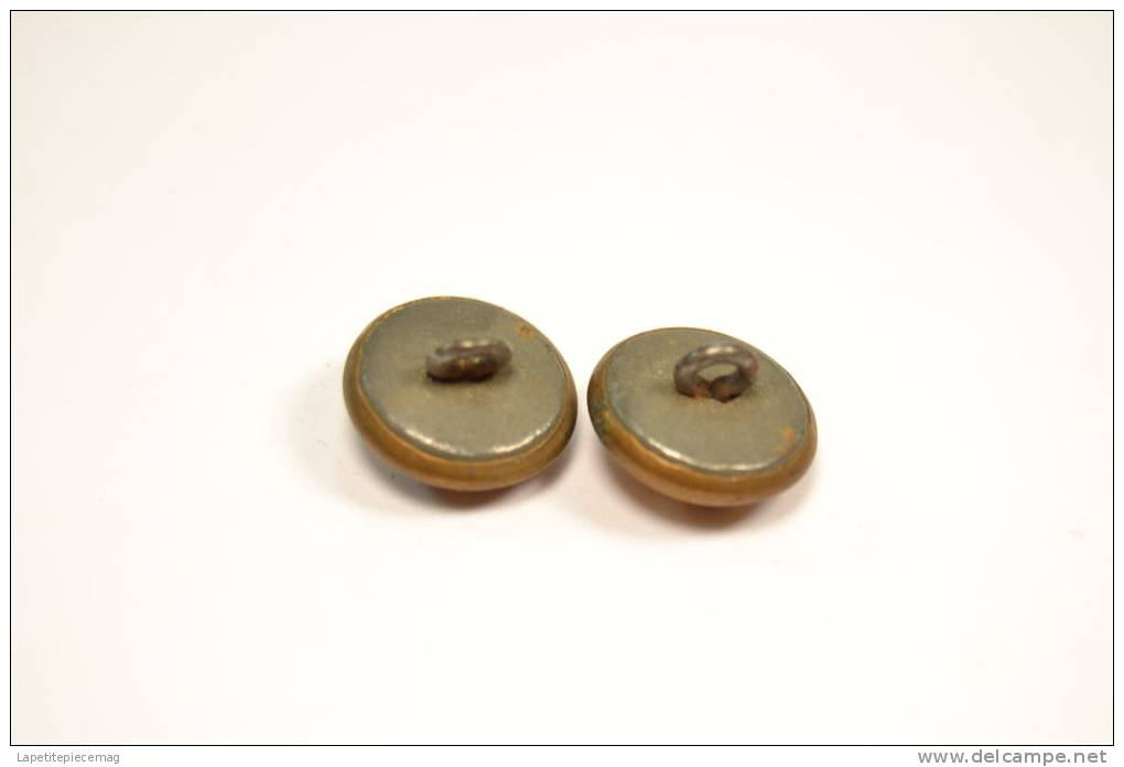 Lot Deux Boutons De Képi Marine Armée Française WW2 - Copricapi