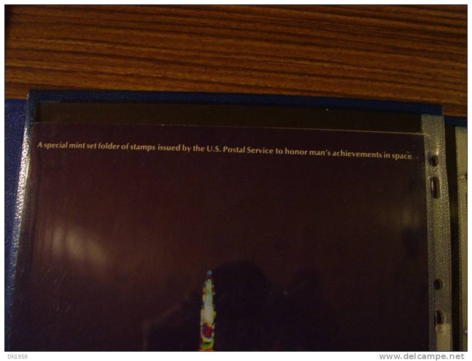 CONQUETE DE LA LUNE MOON LANDING APOLLO KENNEDY COSMOS SPACE CENTER NASA CHALLENGER COLUMBIA env. 98 DOCUMENTS + PRESSE