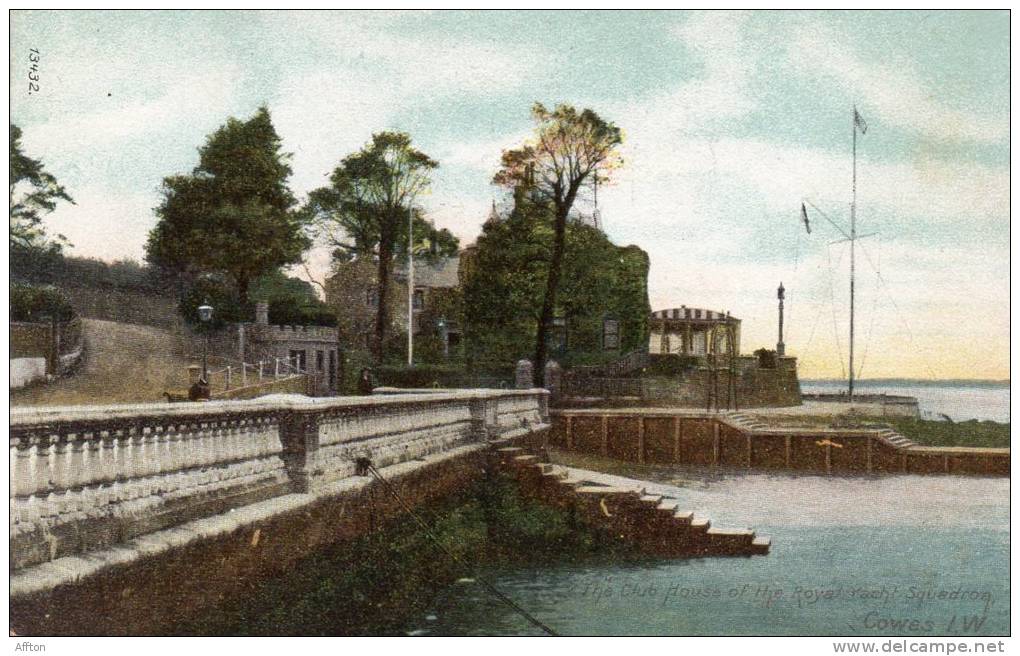 Cowes IW Club House Of Royal Yacht Squadron 1905 Postcard - Cowes