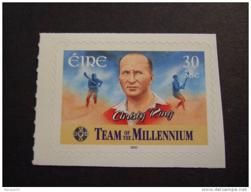 IRELAND 2000  HURLING TEAM  CHRISTY RING   FROM BOOKLET     MNH **      (P36-38/015) - Nuovi