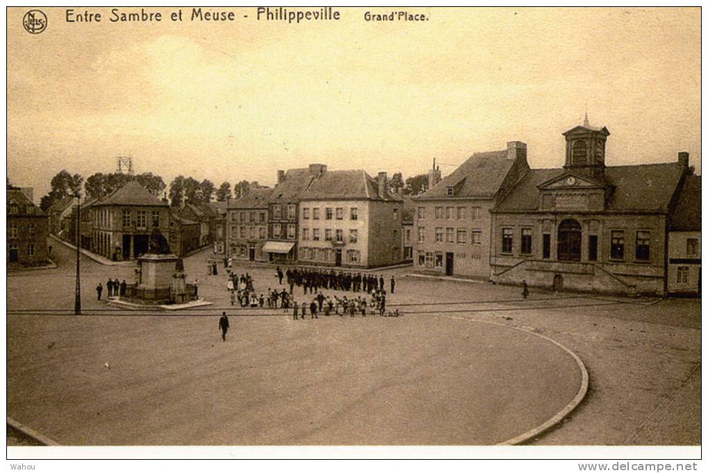 PHILIPPEVILLE   -   La Place D'Armes.   Fac-similé D'une Carte Postale Ancienne Non Datée... - Philippeville