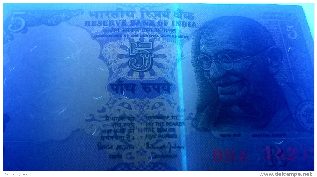 India P88Aa, 5 Rupees, Mahtma Gandhi / Plowing With Tractor $2+ CV - Inde