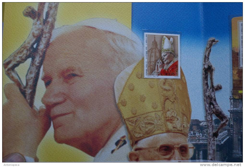 ITALY 2005 - OFFICIAL FOLDER OF ITALIAN POSTAL SERVICE IN HONOR OF THE POPE BENEDICT