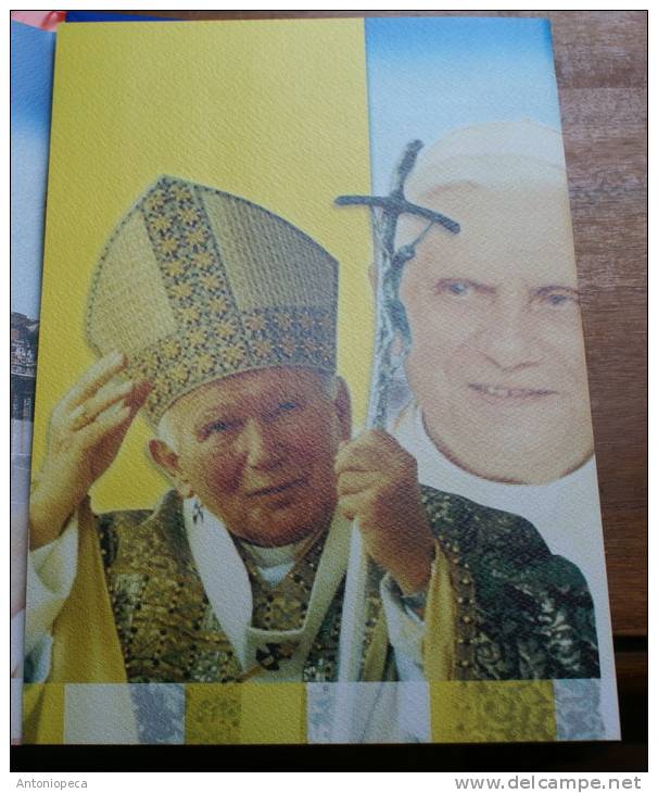 ITALY 2005 - OFFICIAL FOLDER OF ITALIAN POSTAL SERVICE IN HONOR OF THE POPE BENEDICT