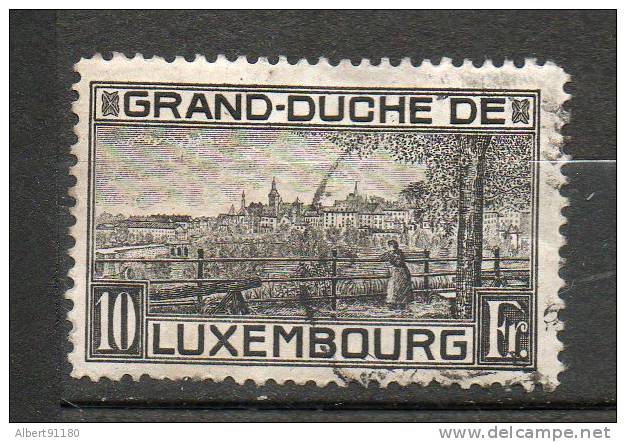 LUXEMBOUG Vue De Luxembourg 10f Noir 1923 N°141 - 1921-27 Charlotte De Face