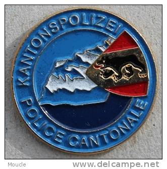 POLICE CANTONALE DU CANTON DE BERNE SUISSE  - KANTONSPOLIZEI BERN SCHWEIZ  OURS - BÄR  -     (VERT) - Polizei