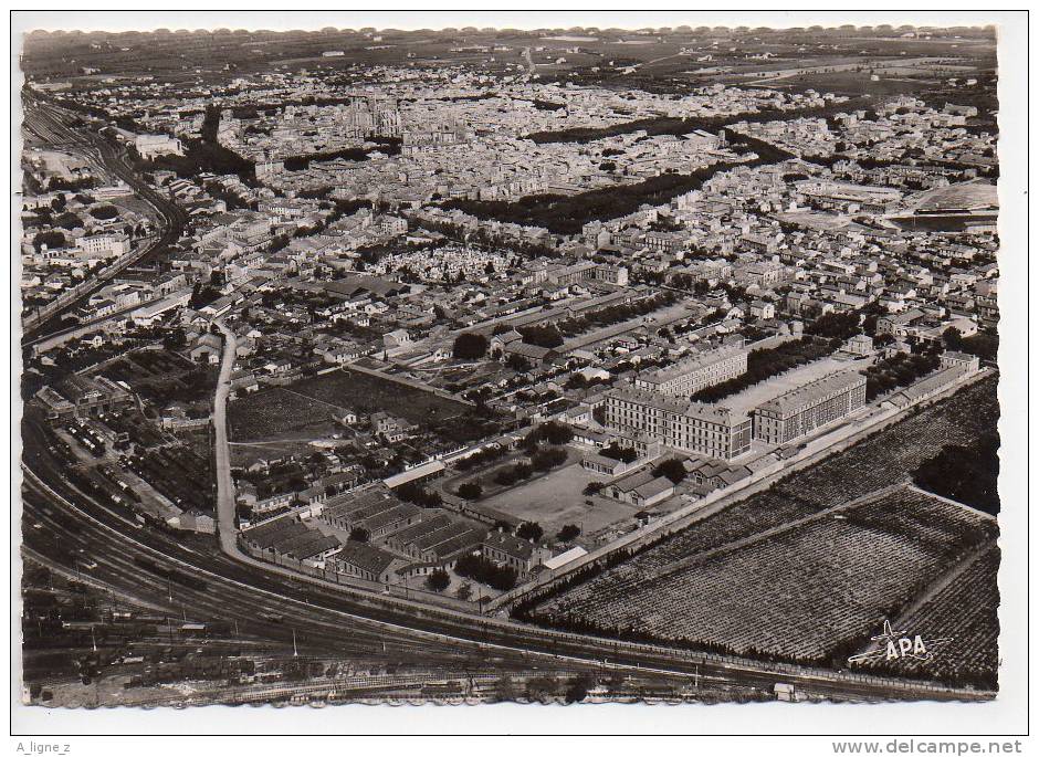 REF 112 - CPSM 11 NARBONNE Chemin De Fer Vue Aérienne Pilote R Henrard - Narbonne