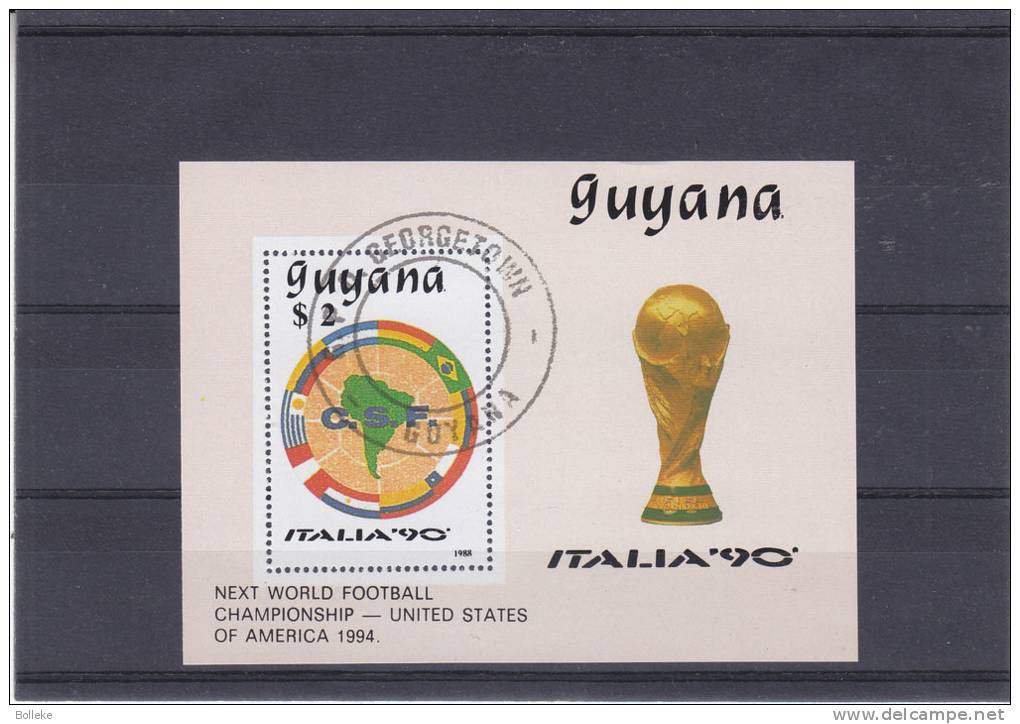 Drapeaux - Carte D'Amérique Du Sud - Football - Coupe Du Monde  - Guyane - Bloc De 1988 Oblitéré - - 1990 – Italien