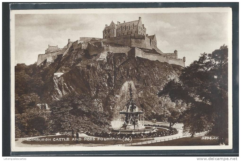 - CPSM ECOSSE - Edinburgh, The Castle And Ross Fountain - Autres & Non Classés