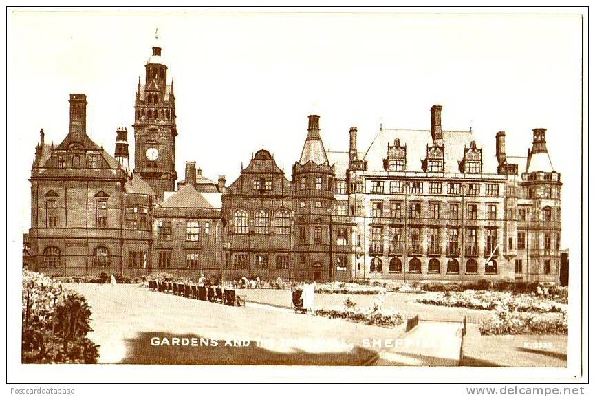 Gardens And The Town Hall, Sheffield - Sheffield