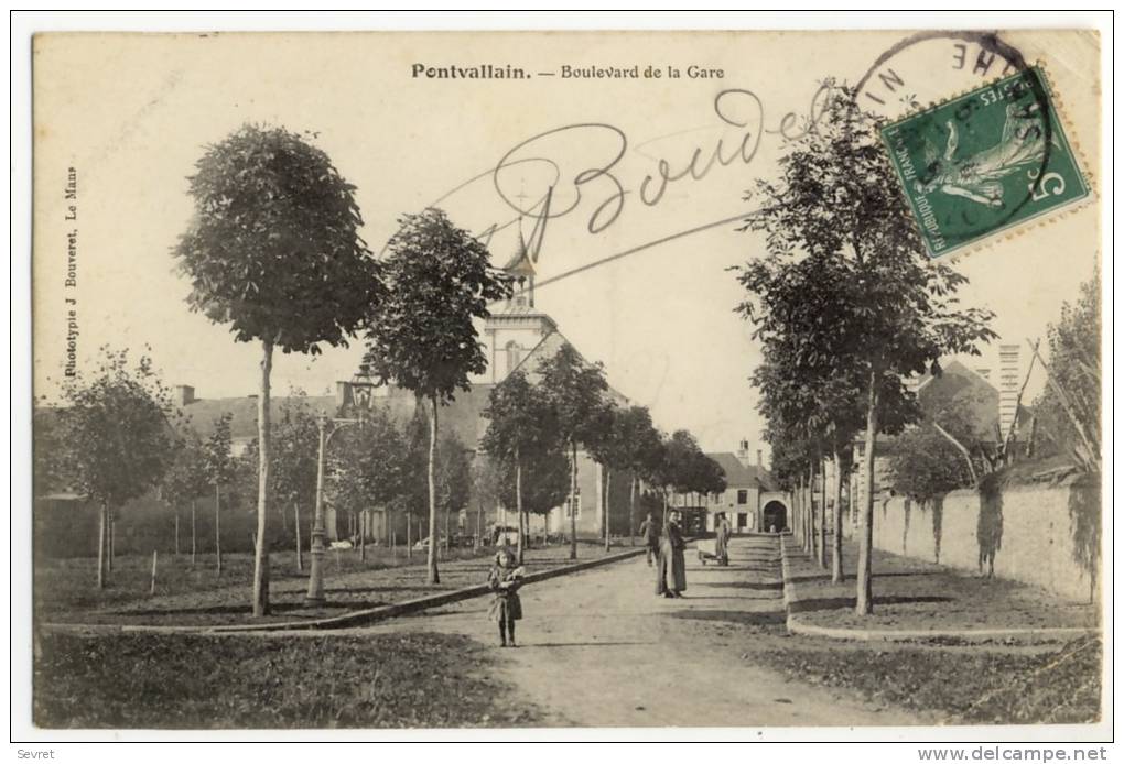 PONTVALLAIN. - Boulevard De La Gare - Pontvallain