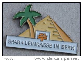 PTT - SPAR + LEIHKASSE IN BERN - SCHWEIZ - PALMIER - PYRAMIDE       -  (VERT) - Correo