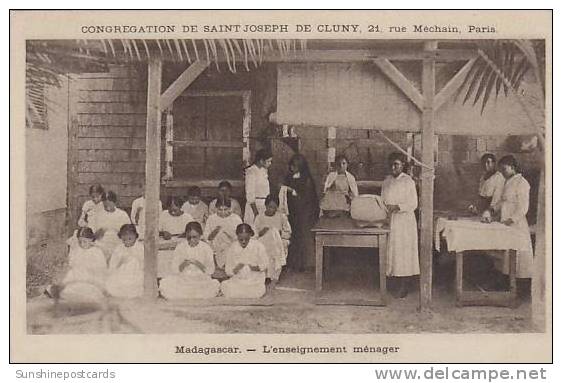 Madagascar L'Enseignement Menager Congregation De Saint Joseph De Cluny Rue Mechain Paris - Madagascar