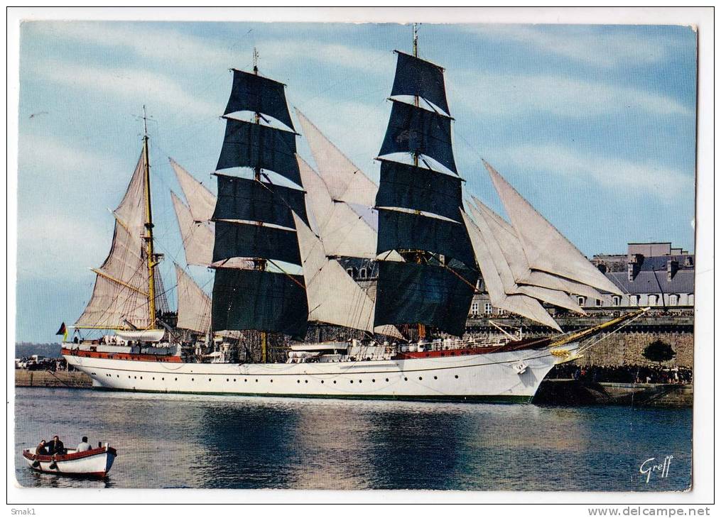 AK SCHIFFE SEGELBOOTE "SAINT-MALO" CITE CORSAIRE BRETAGNE BIG POSTCARD - Voiliers