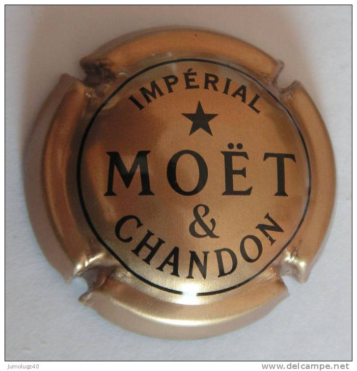 Capsule Champagne Moët & Chandon  N° 224a, Cote 2.00 € - Möt Et Chandon