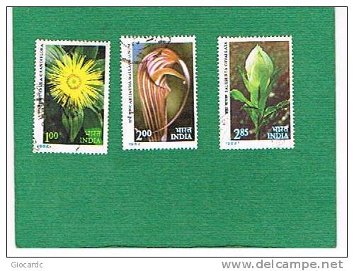 INDIA  -  SG 1044.1046 -  1982  / HIMALAYAN FLOWERS              -  USED - Oblitérés