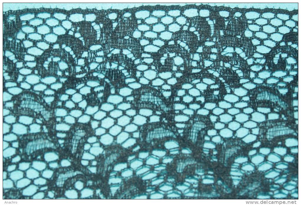 DENTELLE BRODERIE Ancienne NOIRE Très Fine  6.15 M X 8 Cms De Large - Laces & Cloth