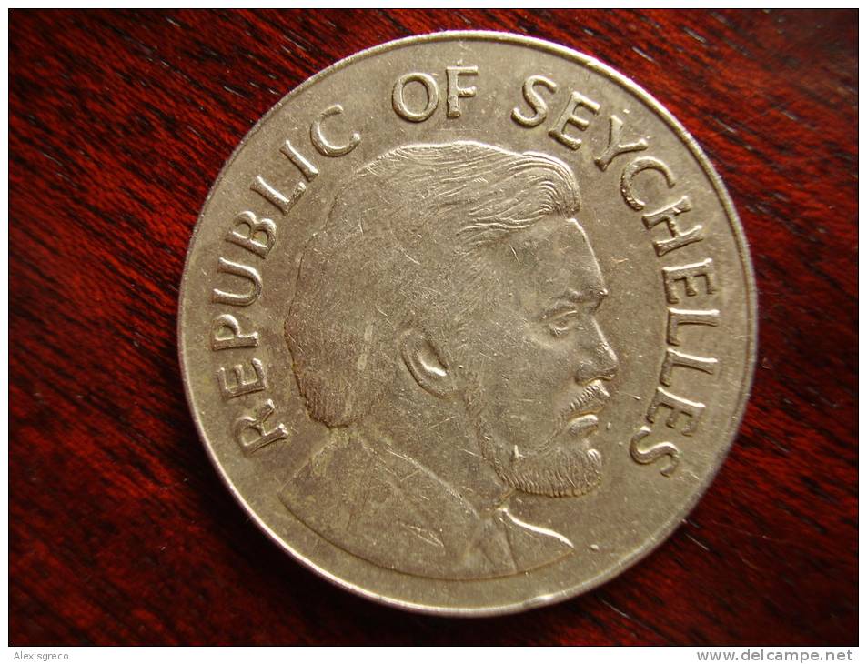 SEYCHELLES 1976 INDEPENDENCE ONE RUPEE Copper-nickel Coin USED In Very Good Condition. - Seychelles