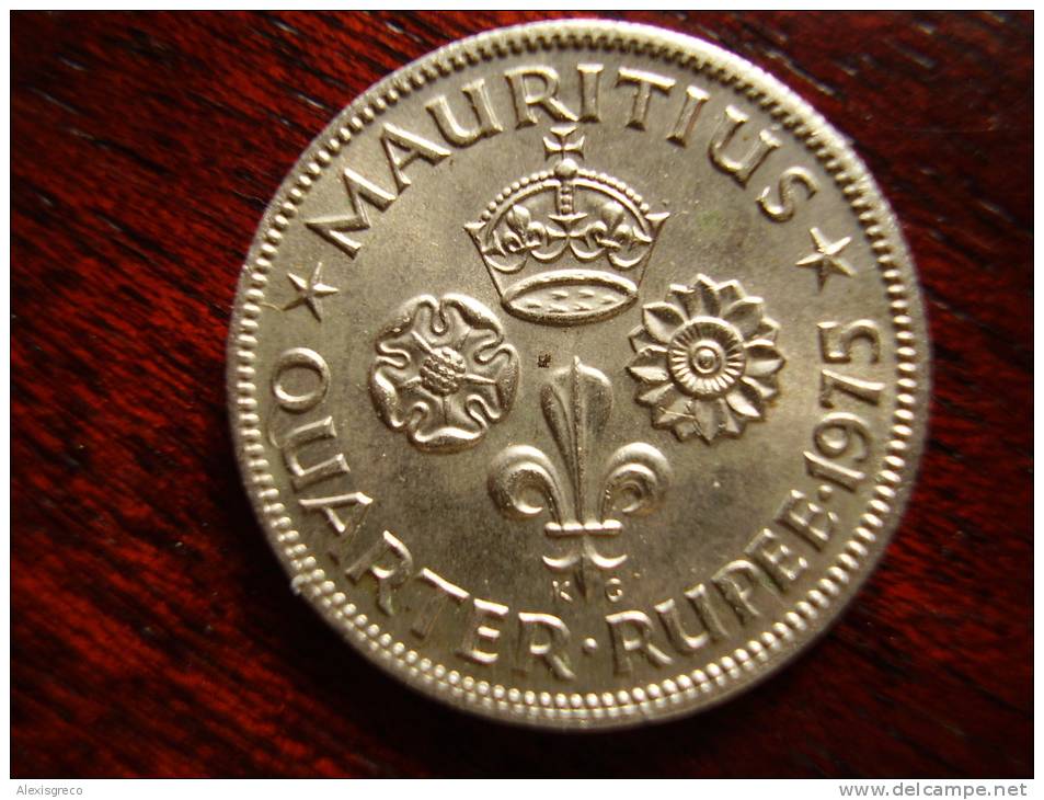 MAURITIUS 1975 QUARTER RUPEE Copper-nickel Coin USED In Good Condition. - Mauritius