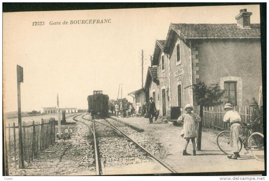 Gare De BOURCEFRANC - - Autres & Non Classés