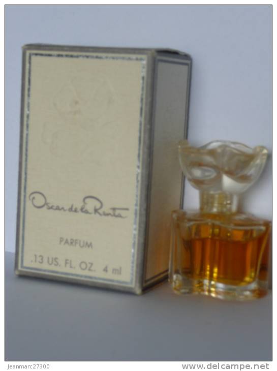 Oscar De La Renta Oscar  Parfum 4ml - Miniatures Womens' Fragrances (in Box)