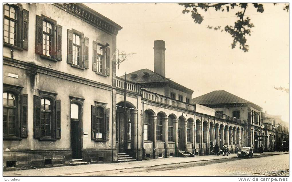 OFFENBOURG ALLEMAGNE LA GARE - Gares - Sans Trains