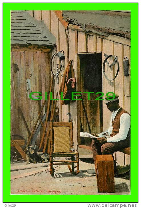 BLACK MEN - LEISURE MOMENTS  - READING THE NEWS - TRAVEL IN 1908 -  SOUVENIR POST CARD CO - - Black Americana