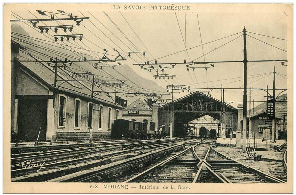 CPA  / 73 -  MODANE -  INTERIEUR DE LA GARE - Modane