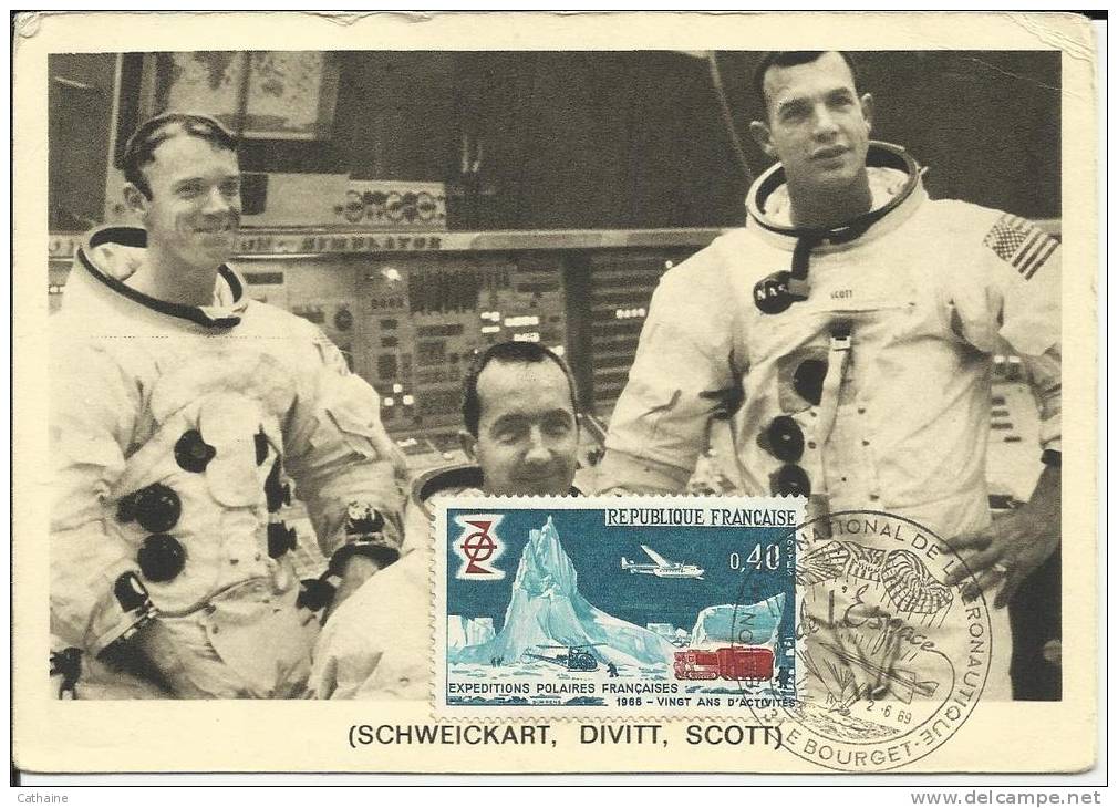 ASTRONOMIE . ASTRONAUTE D APOLLO 9 . MARS 1969. L. SCHWEICKART . A. DIVITT ET R. SCOTT - Astronomie